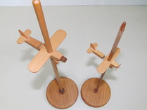 科学を楽しむ木の遊び具 おもちゃ ちゆう工房 カタカタ飛行機